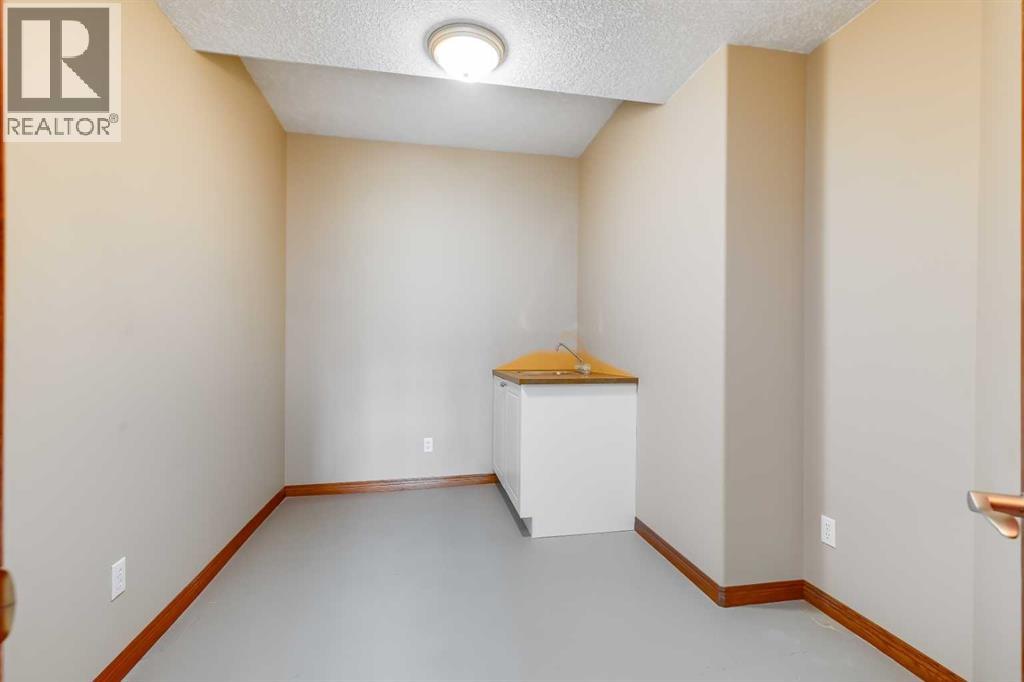 Plenty of storage space, including a laundry sink