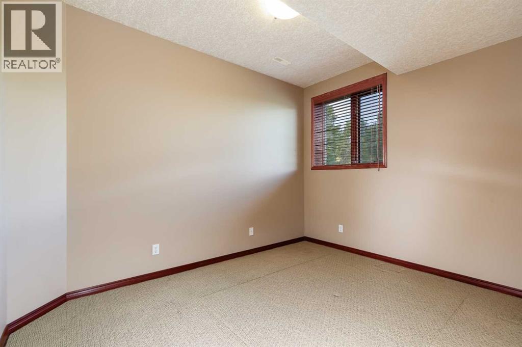 3 Bedrooms on lower level