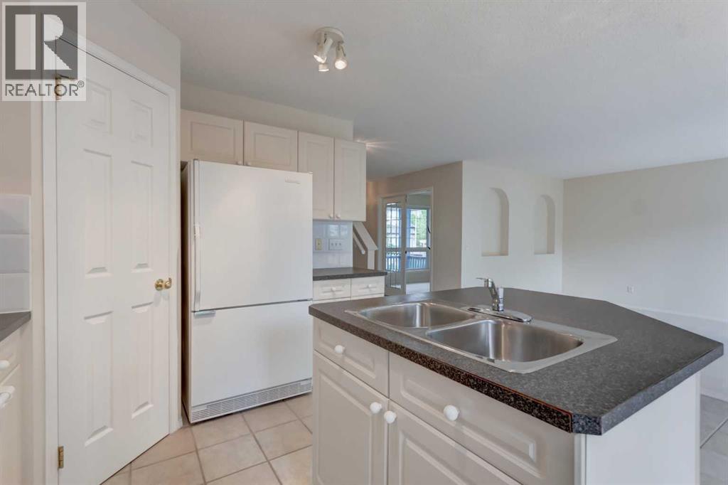 111 Sierra Nevada Way SW — photo 9