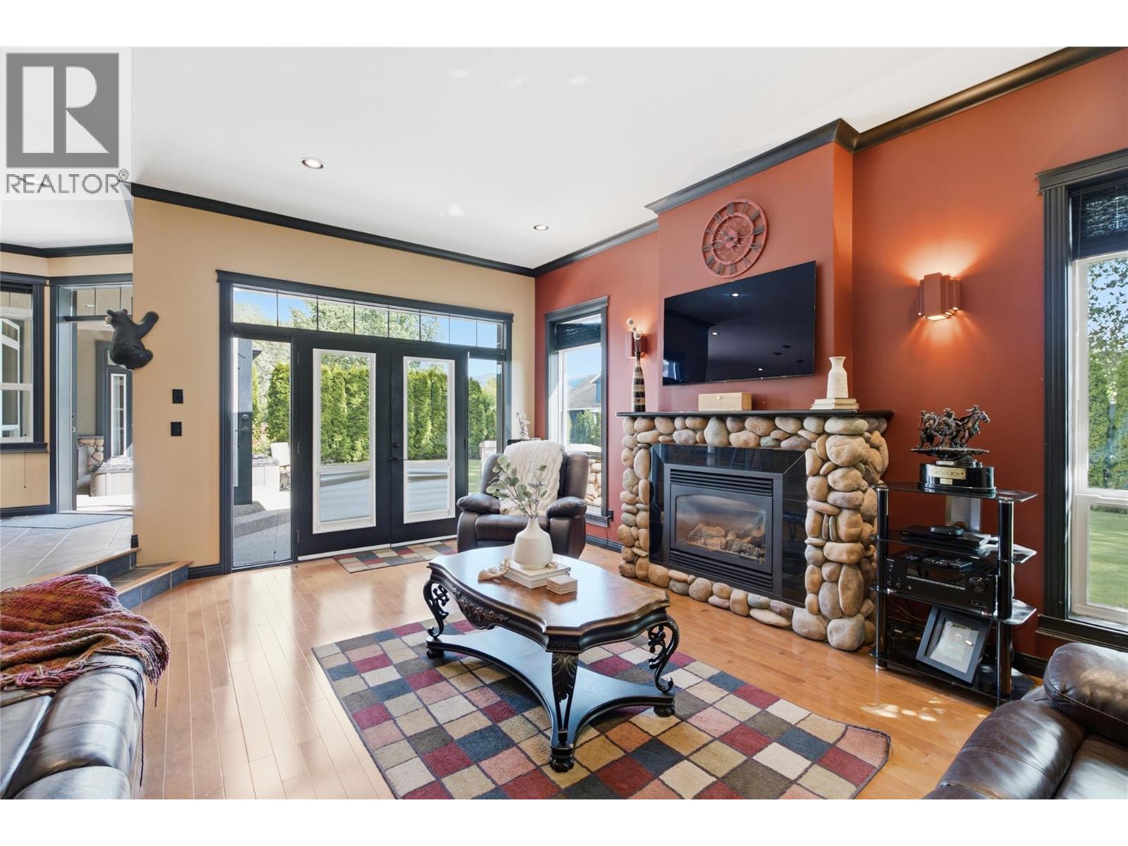 2206 Burgess Avenue - 21