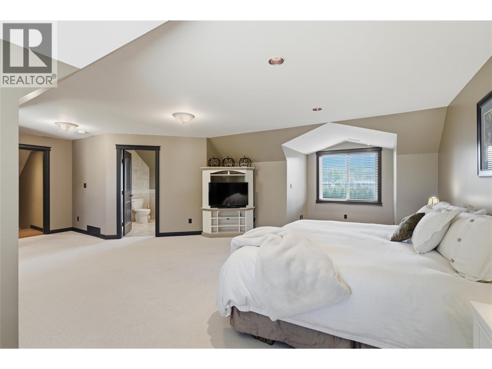 2206 Burgess Avenue - 52