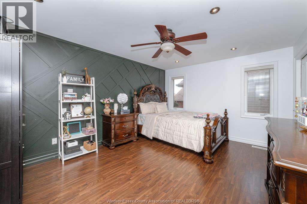 37 ANTONIO COURT - 16