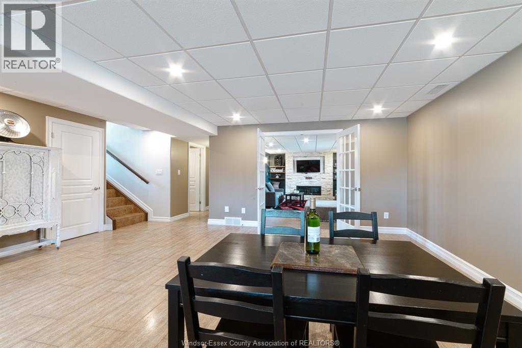 37 ANTONIO COURT - 20