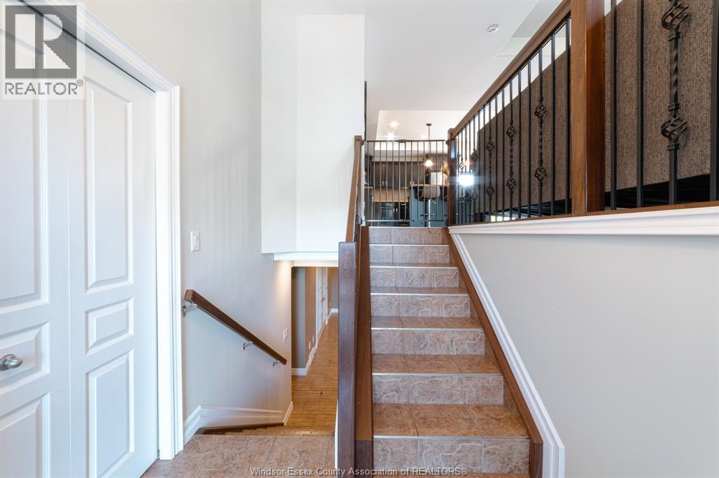 37 ANTONIO COURT - 6