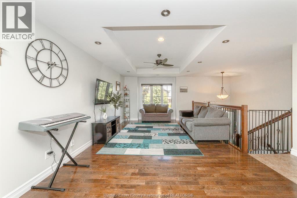 37 ANTONIO COURT - 7
