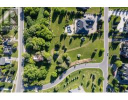 16 Charles Cooper Court, Vaughan, ON L0J1C0 Photo 8