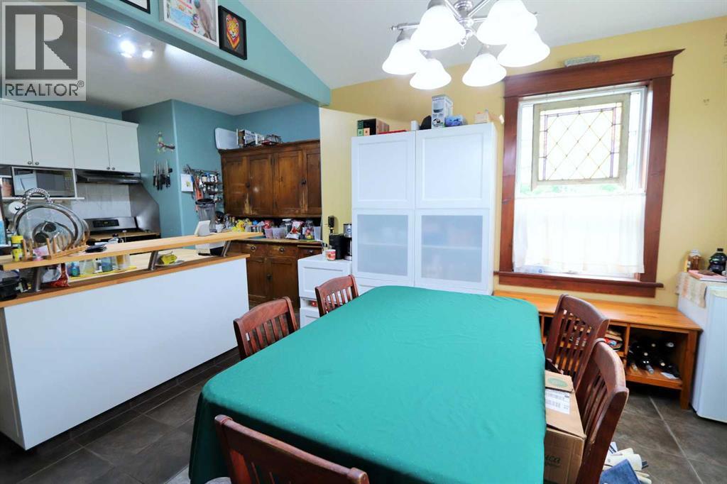 5224 51 Avenue — photo 9