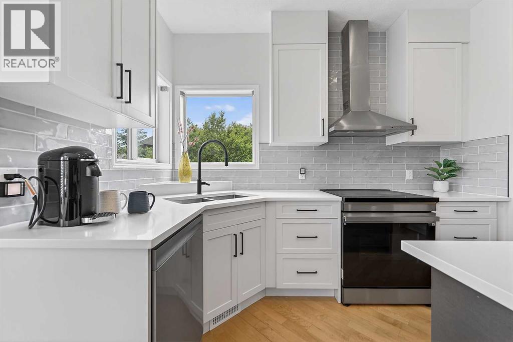 36 Somerside Bay SW - photo 3