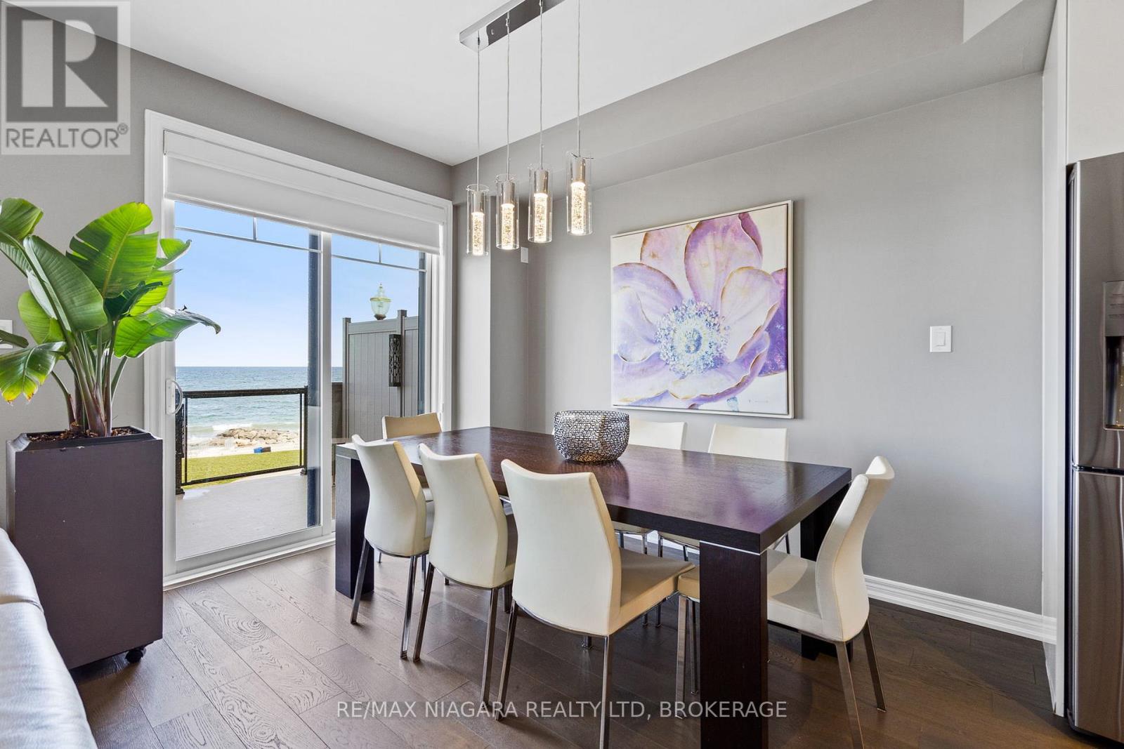 60 WATERVIEW LANE - 11