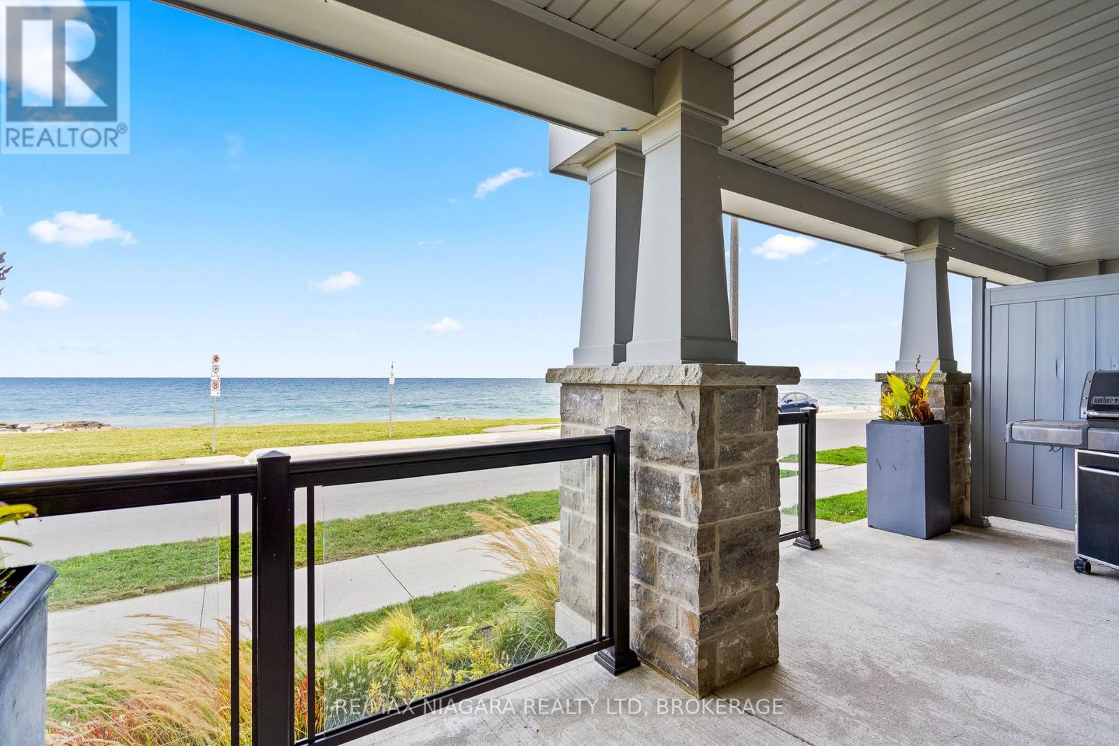 60 WATERVIEW LANE - 25