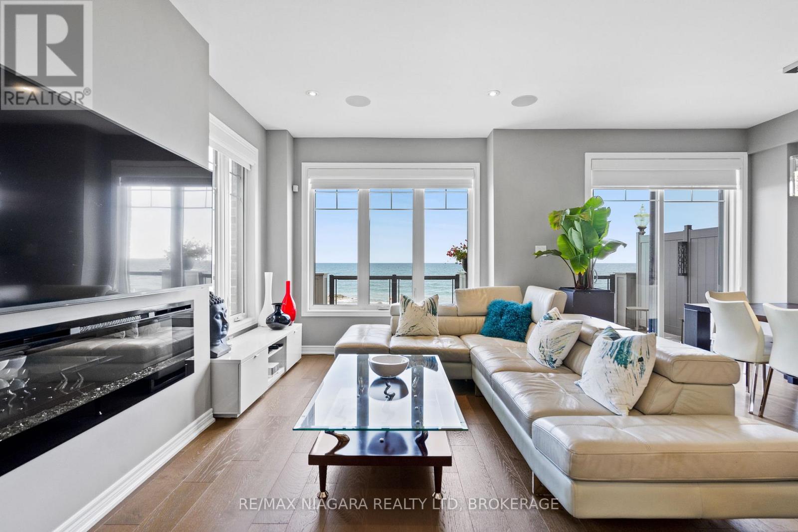 60 WATERVIEW LANE - 9