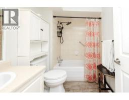 2 622 Farnham Road, Gibsons, BC V0N1V8 Photo 16