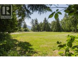 2 622 Farnham Road, Gibsons, BC V0N1V8 Photo 21