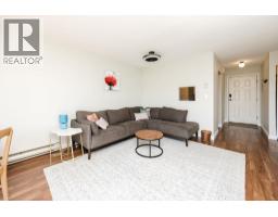 2 622 Farnham Road, Gibsons, BC V0N1V8 Photo 6