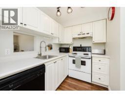 2 622 Farnham Road, Gibsons, BC V0N1V8 Photo 9