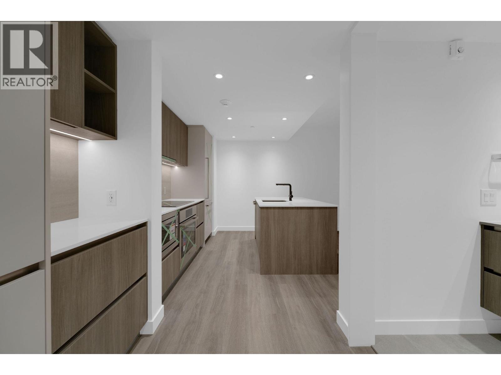 101 511 CLARK ROAD, Coquitlam