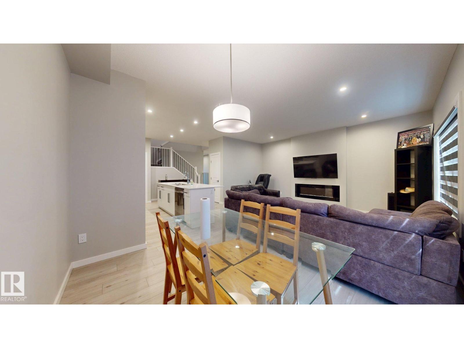 607 31 AV NW - 15
