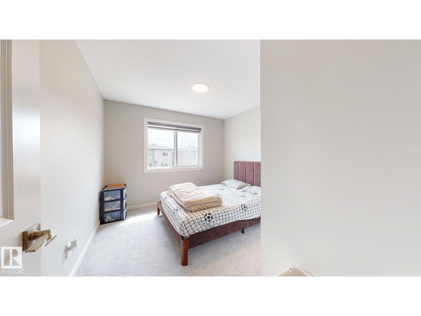 607 31 AV NW - 31