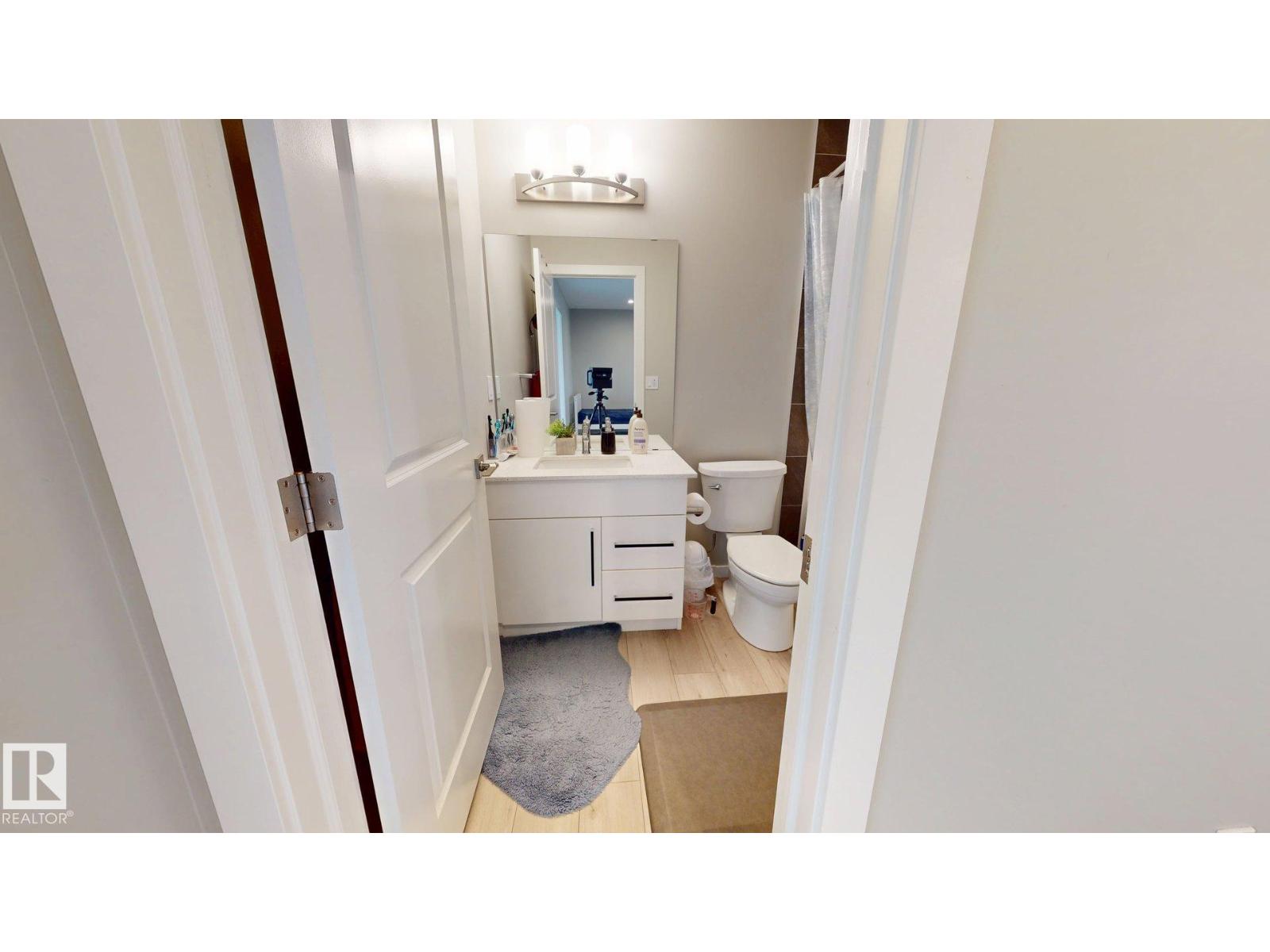 607 31 AV NW - 33