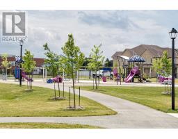166 Ferragine Crescent, Bradford West Gwillimbury, ON L3Z4K1 Photo 39