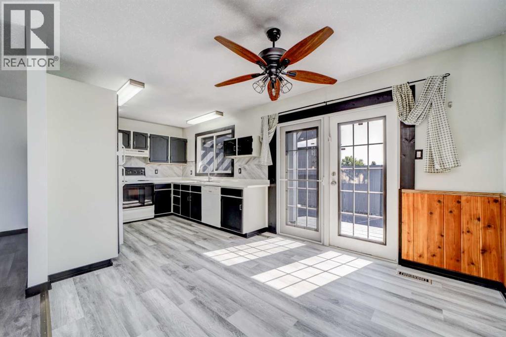 162 Pensacola Court W — photo 12