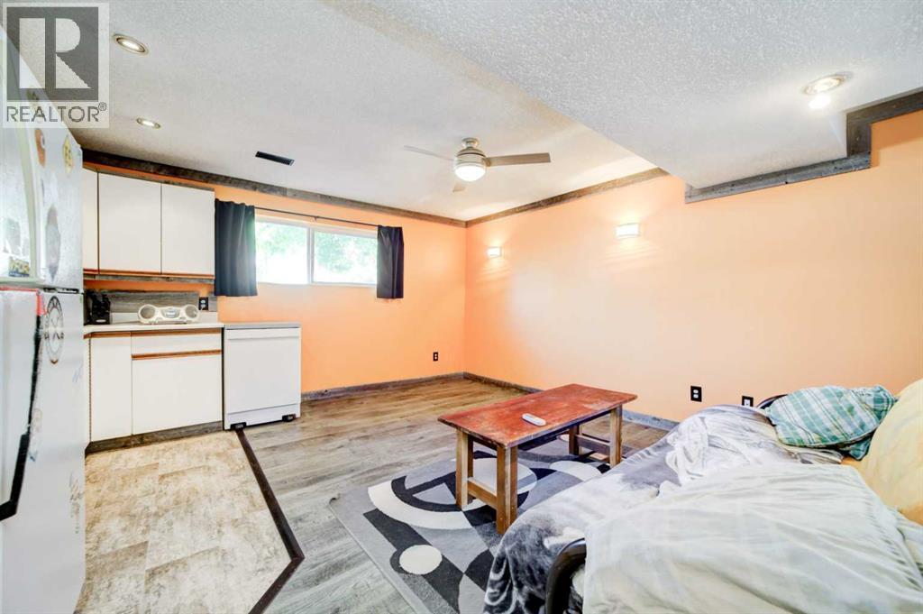 162 Pensacola Court W — photo 28