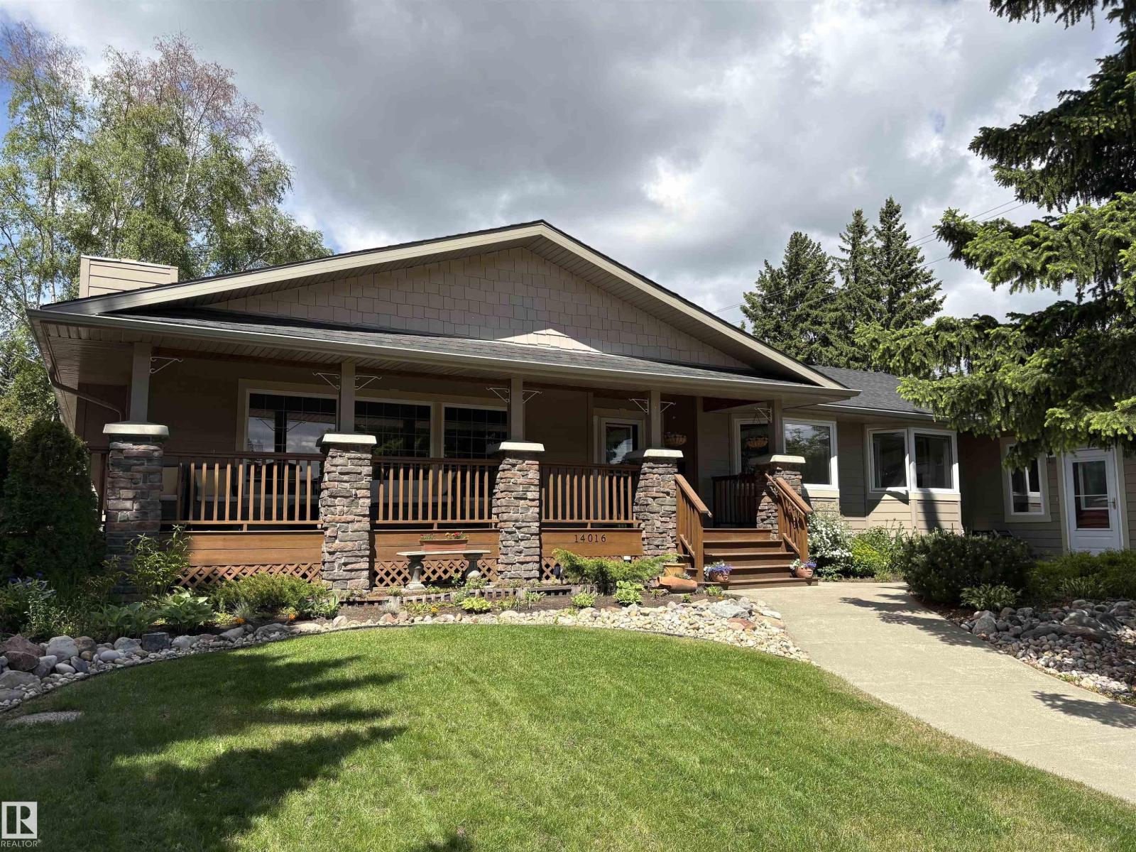 14016 85 AV NW - 1