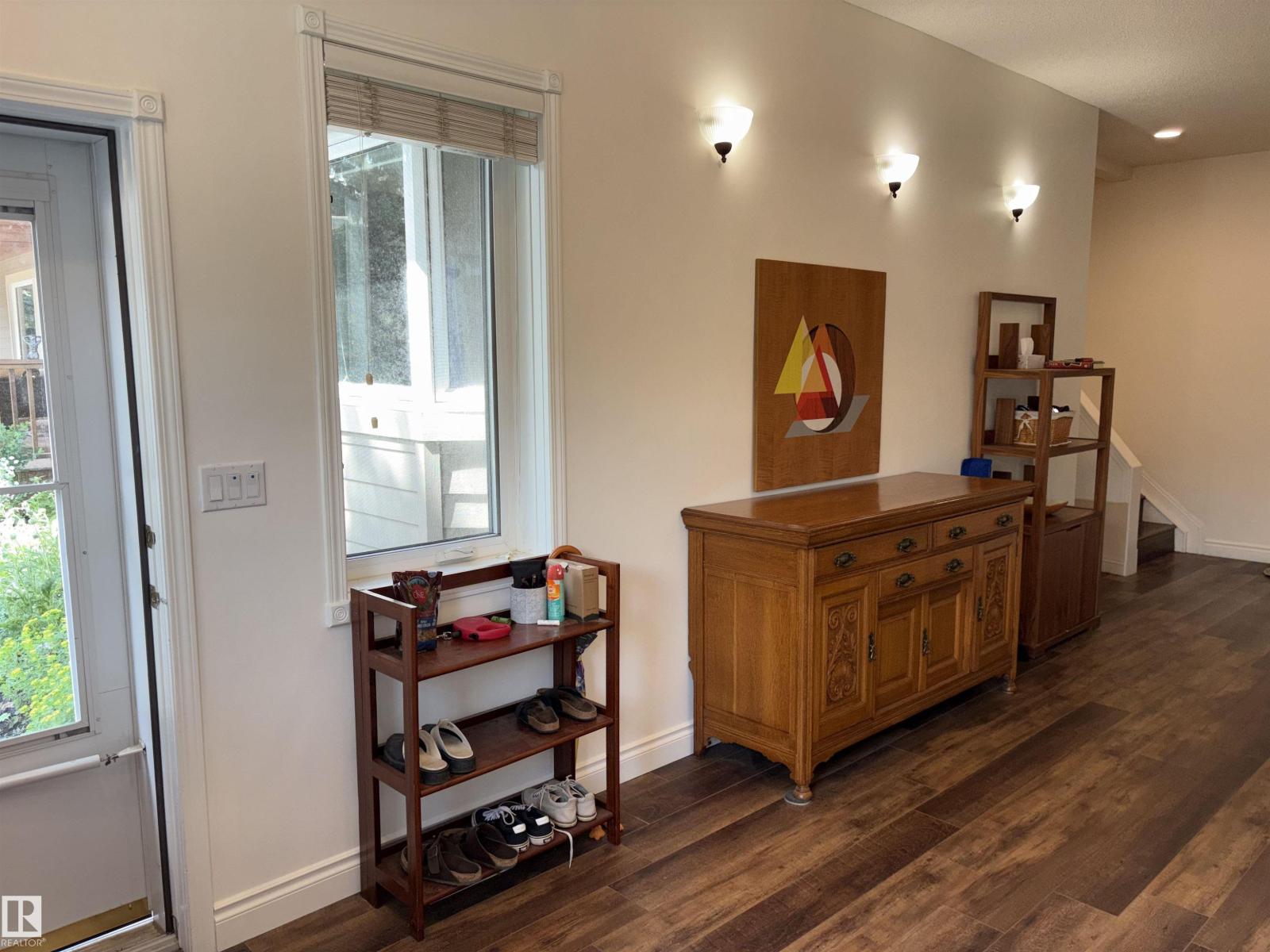 14016 85 AV NW - 16