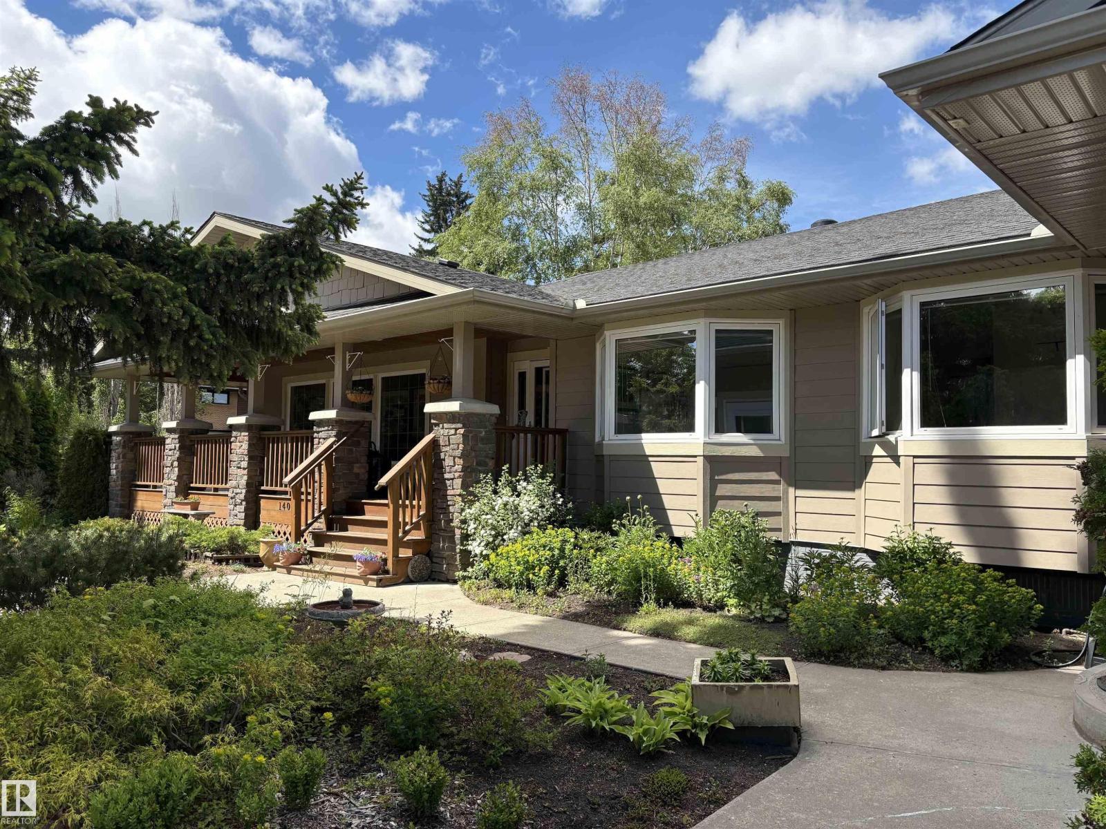 14016 85 AV NW - 2