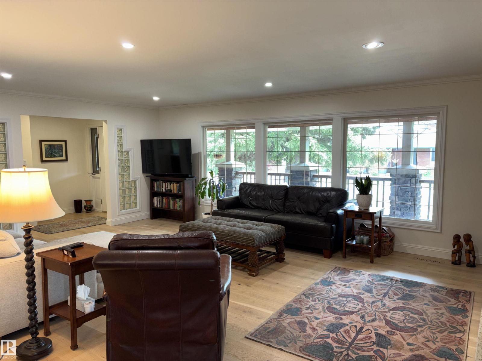 14016 85 AV NW - 34