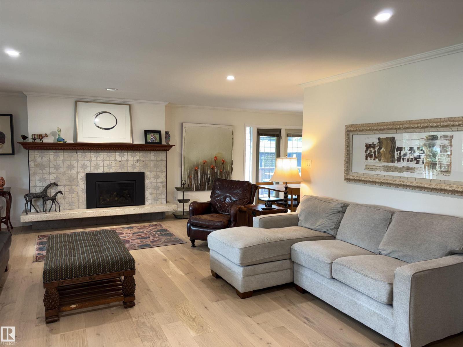 14016 85 AV NW - 40