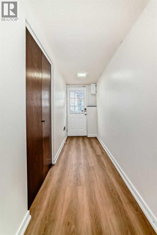 584 Woodhill Place SW — photo 30