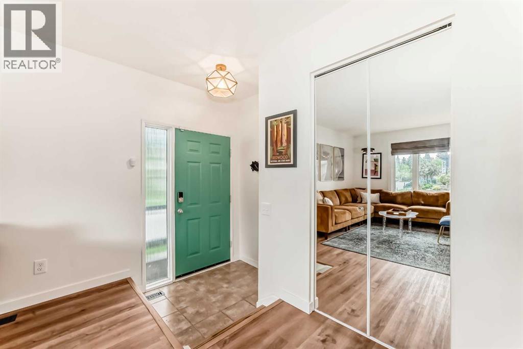 584 Woodhill Place SW - photo 4