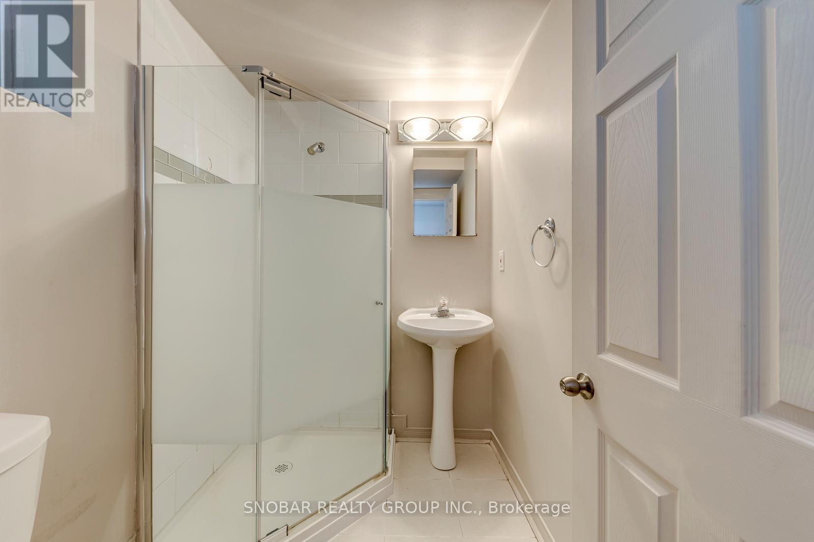 42 CLEARBROOKE CIRCLE - 22