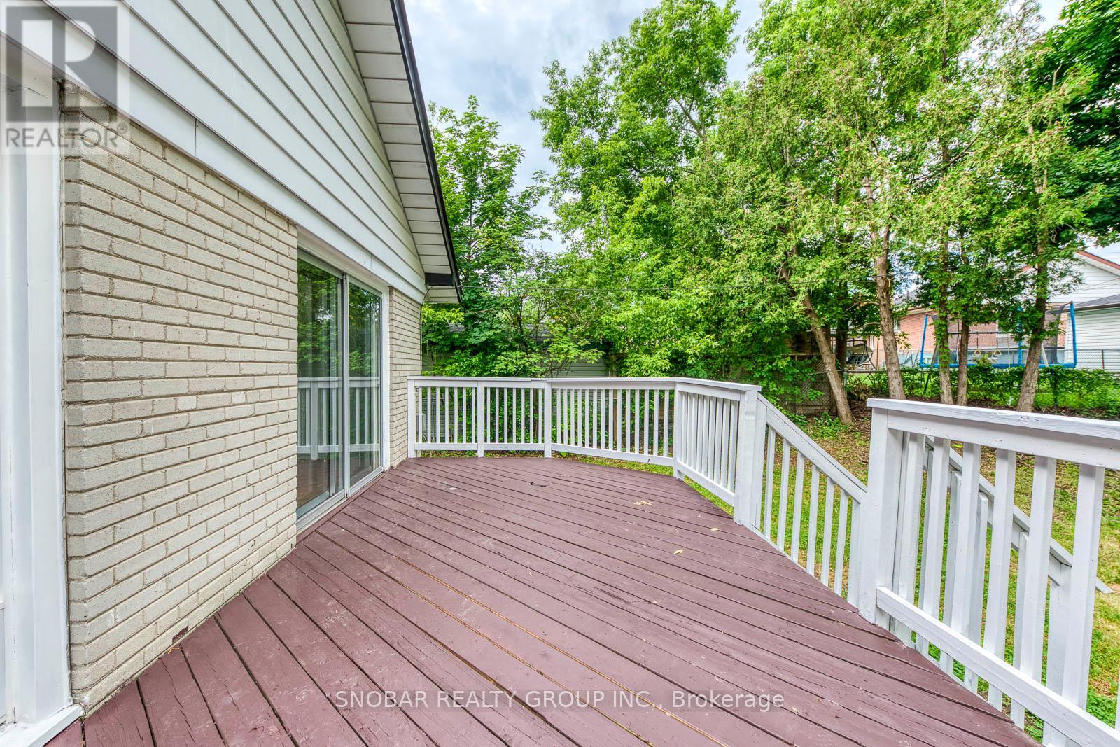 42 CLEARBROOKE CIRCLE - 24