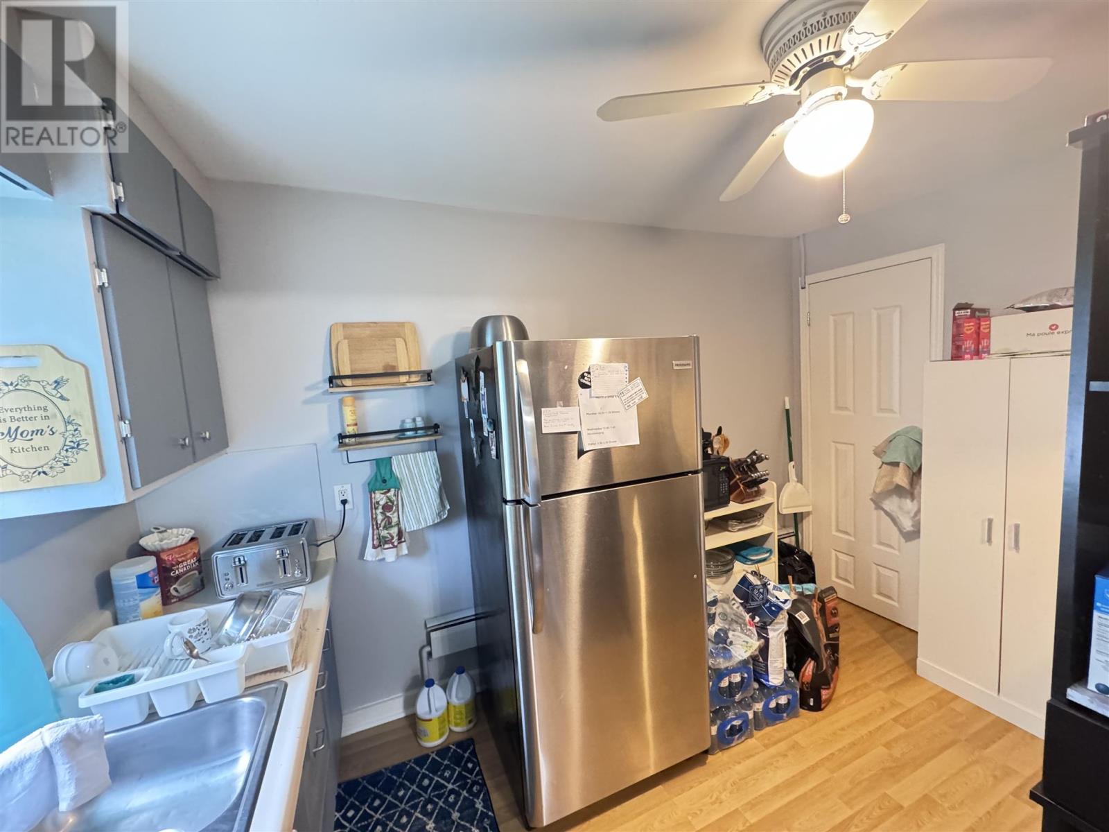 18 McKinley AVE - 24