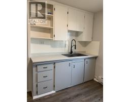 18 Mckinley Ave, Wawa, ON P0S1K0 Photo 9