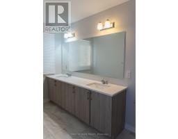76 Kindred Row, Ottawa, ON K2S3A2 Photo 14