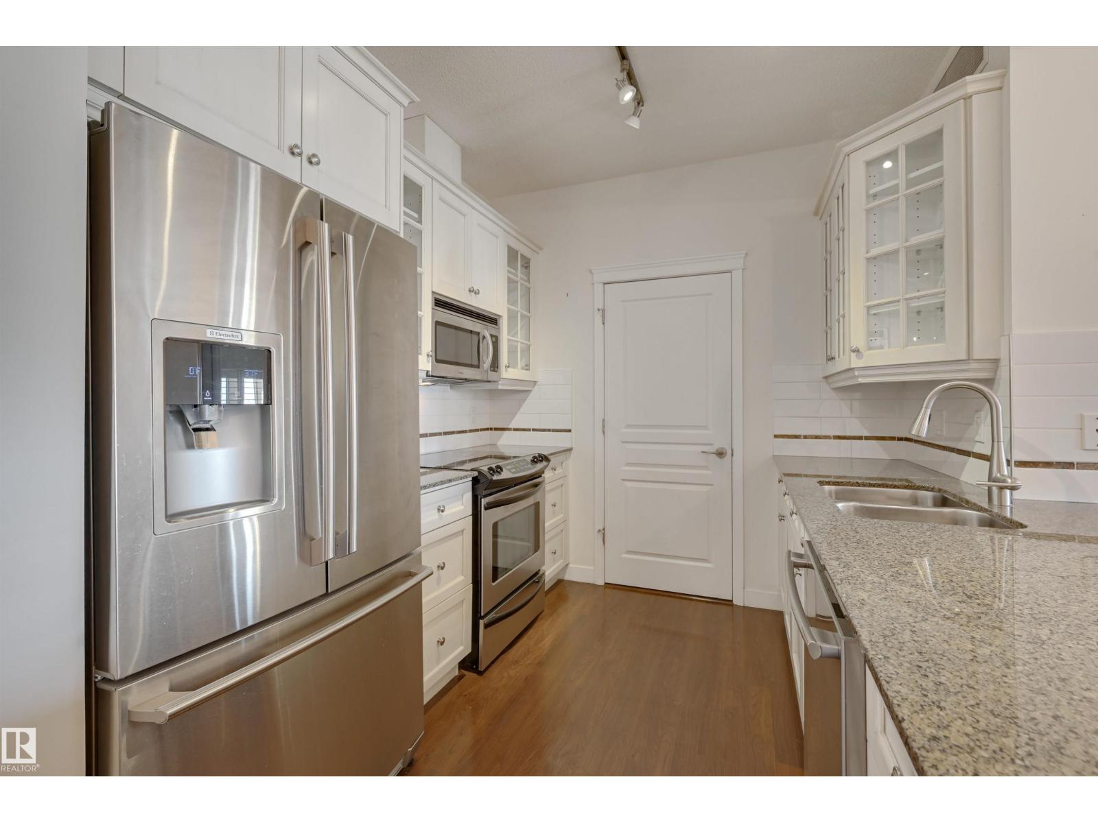 #521 10333 112 ST NW - 14