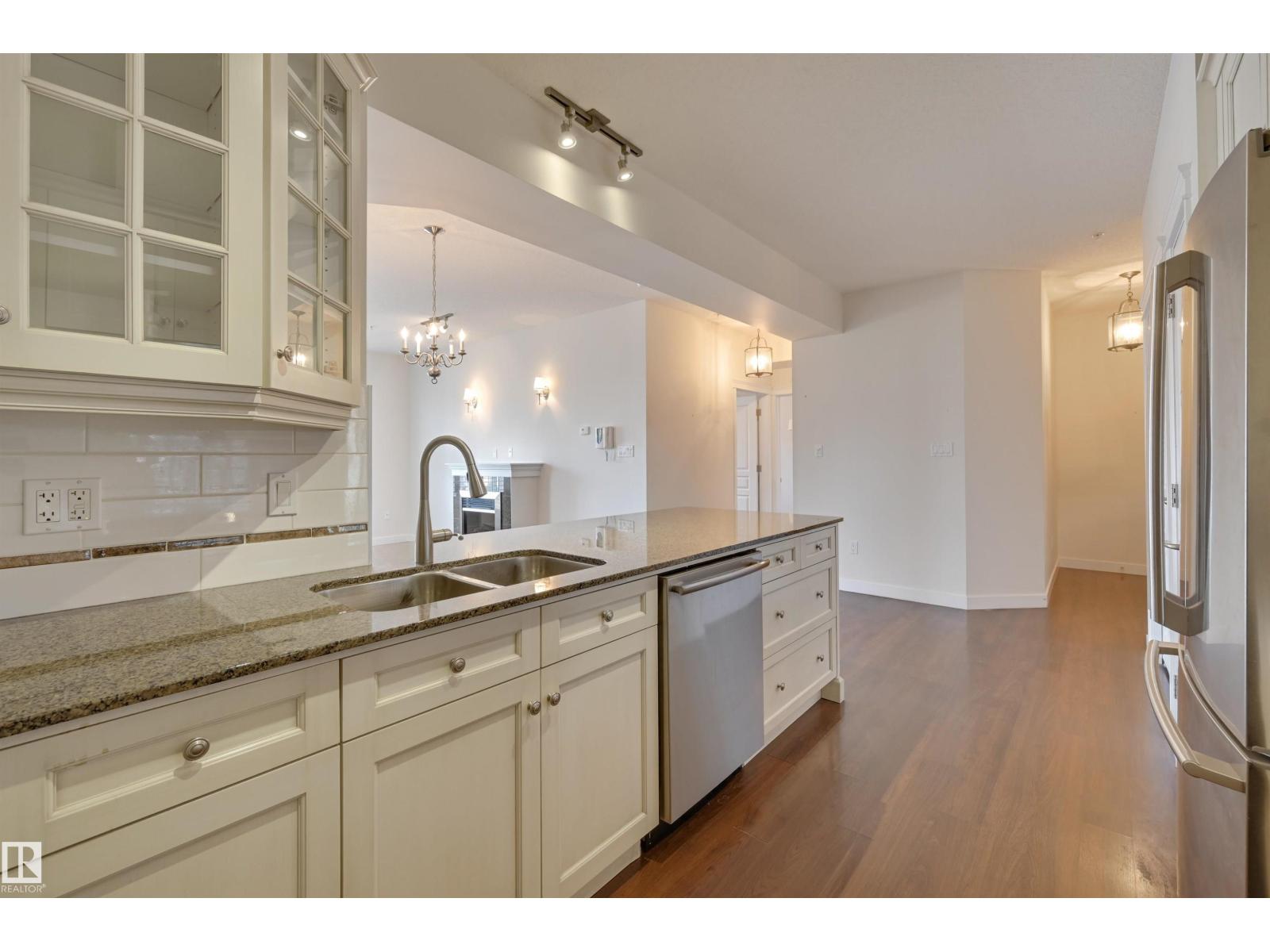 #521 10333 112 ST NW - 16