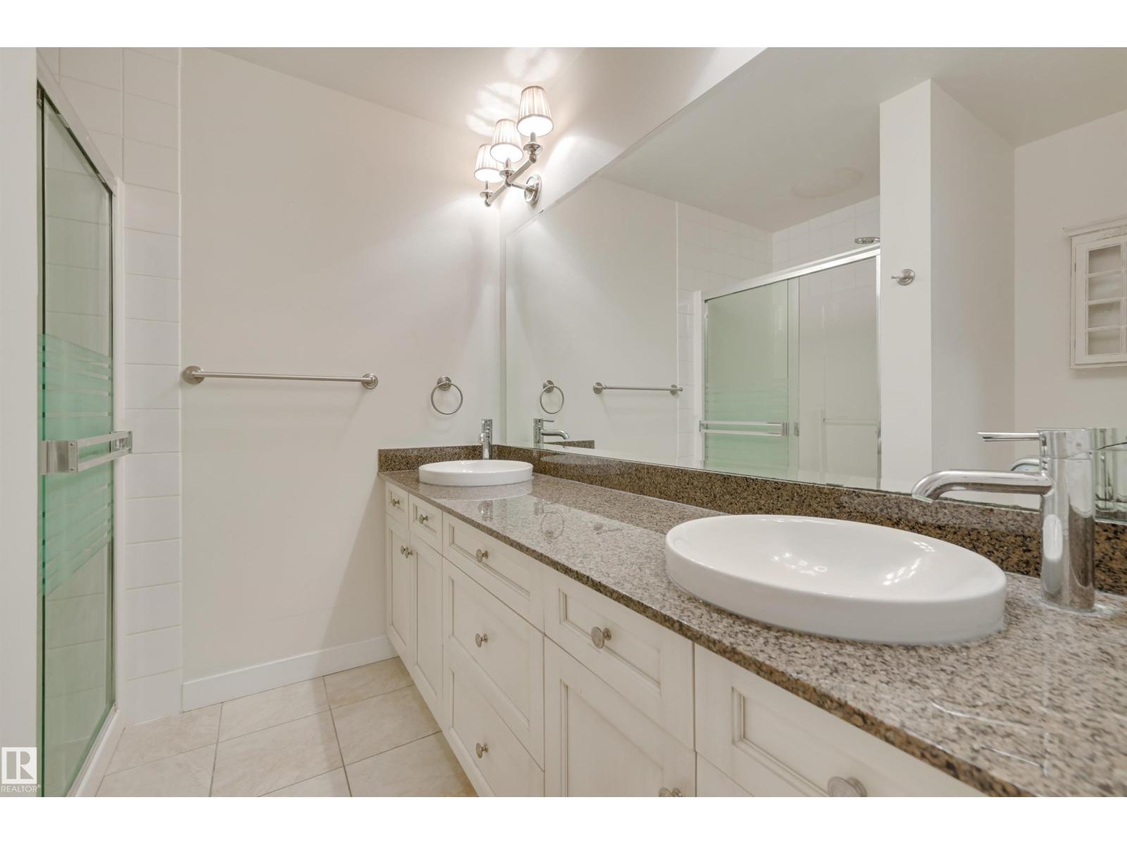 #521 10333 112 ST NW - 22
