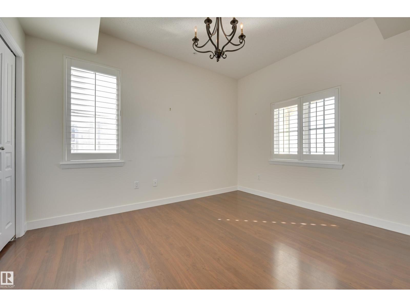 #521 10333 112 ST NW - 25
