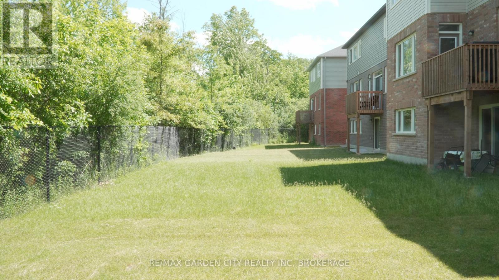 9224 WHITE OAK AVENUE - 28