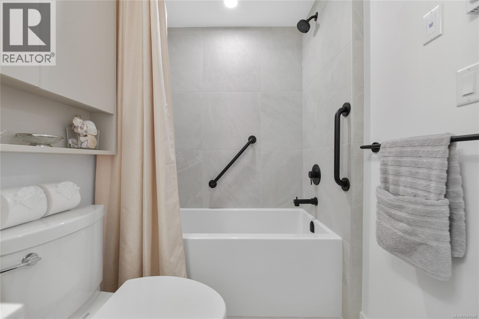 412 3564B RYDER HESJEDAL Way, Colwood