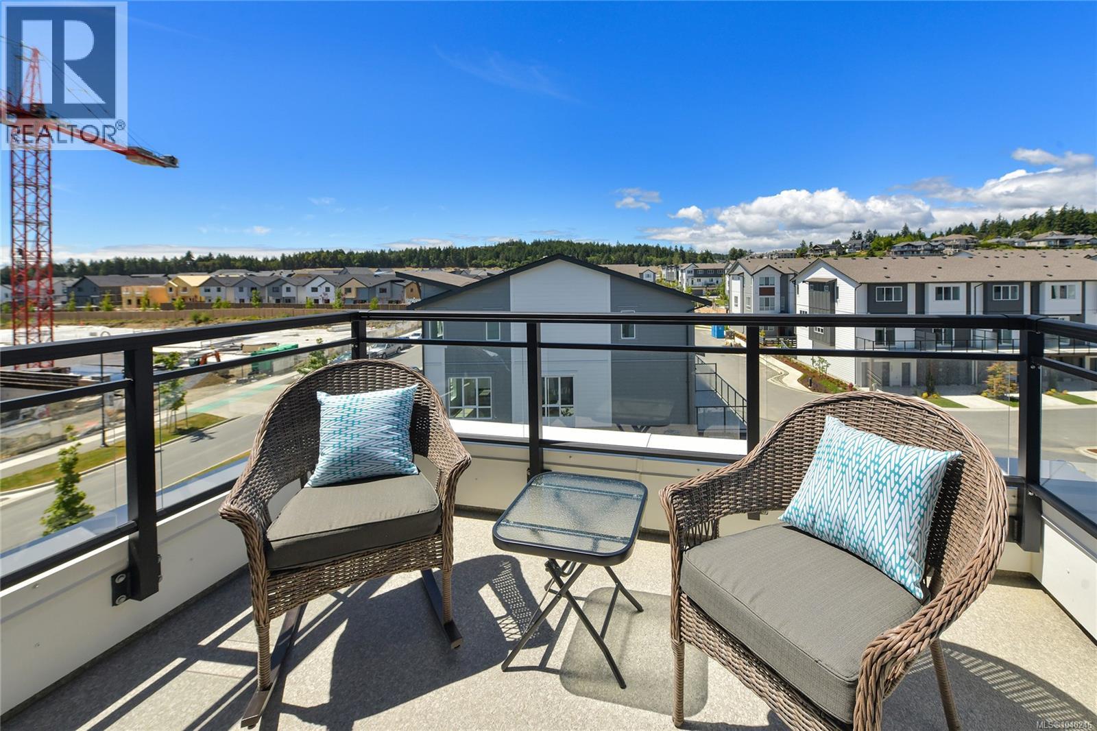 412 3564B RYDER HESJEDAL Way, Colwood