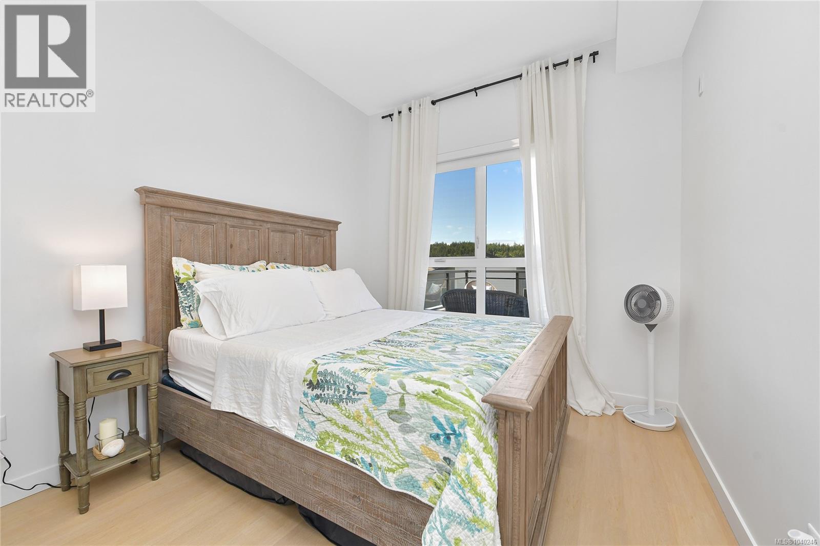 412 3564B RYDER HESJEDAL Way, Colwood