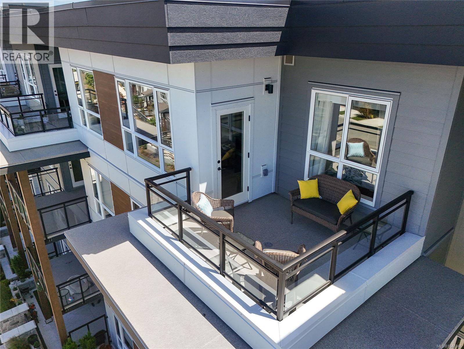 412 3564B RYDER HESJEDAL Way, Colwood