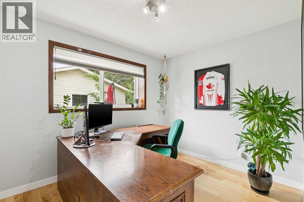 51 Woodbrook Green SW — photo 24