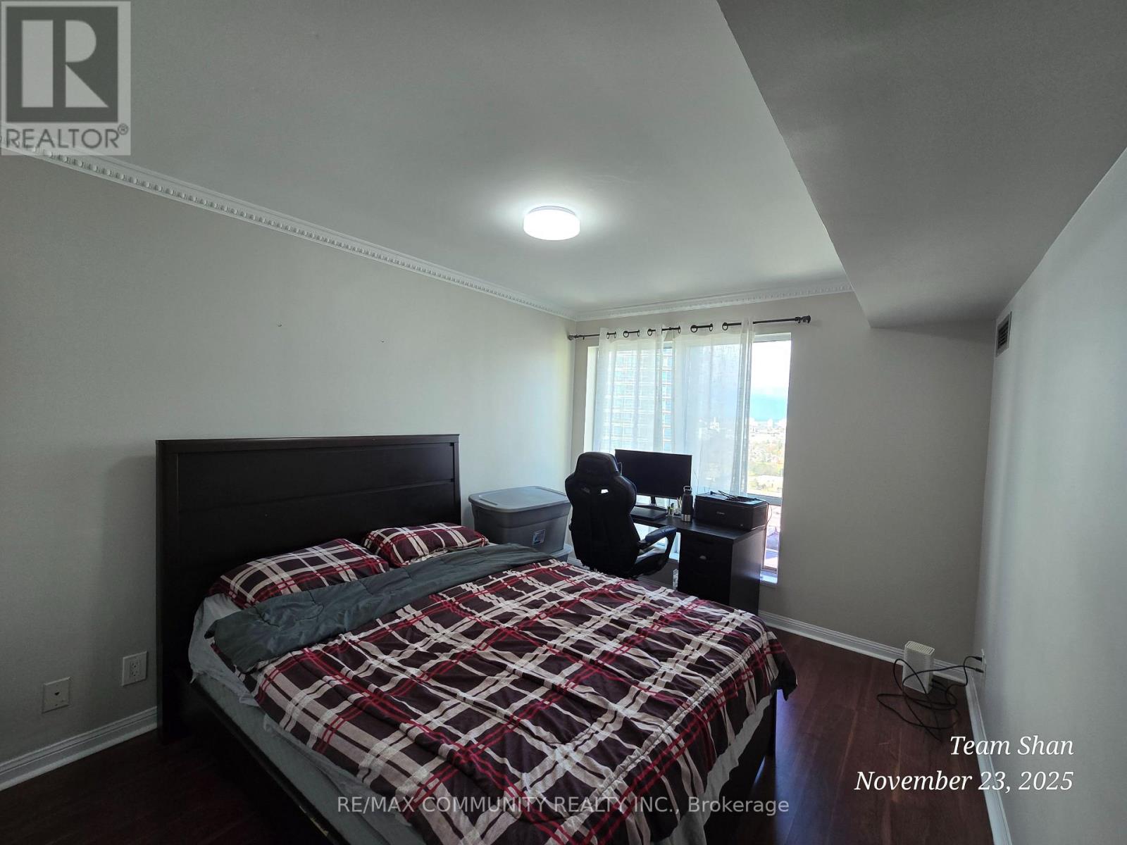 #PH302 1 LEE CENTERE DRIVE - 28