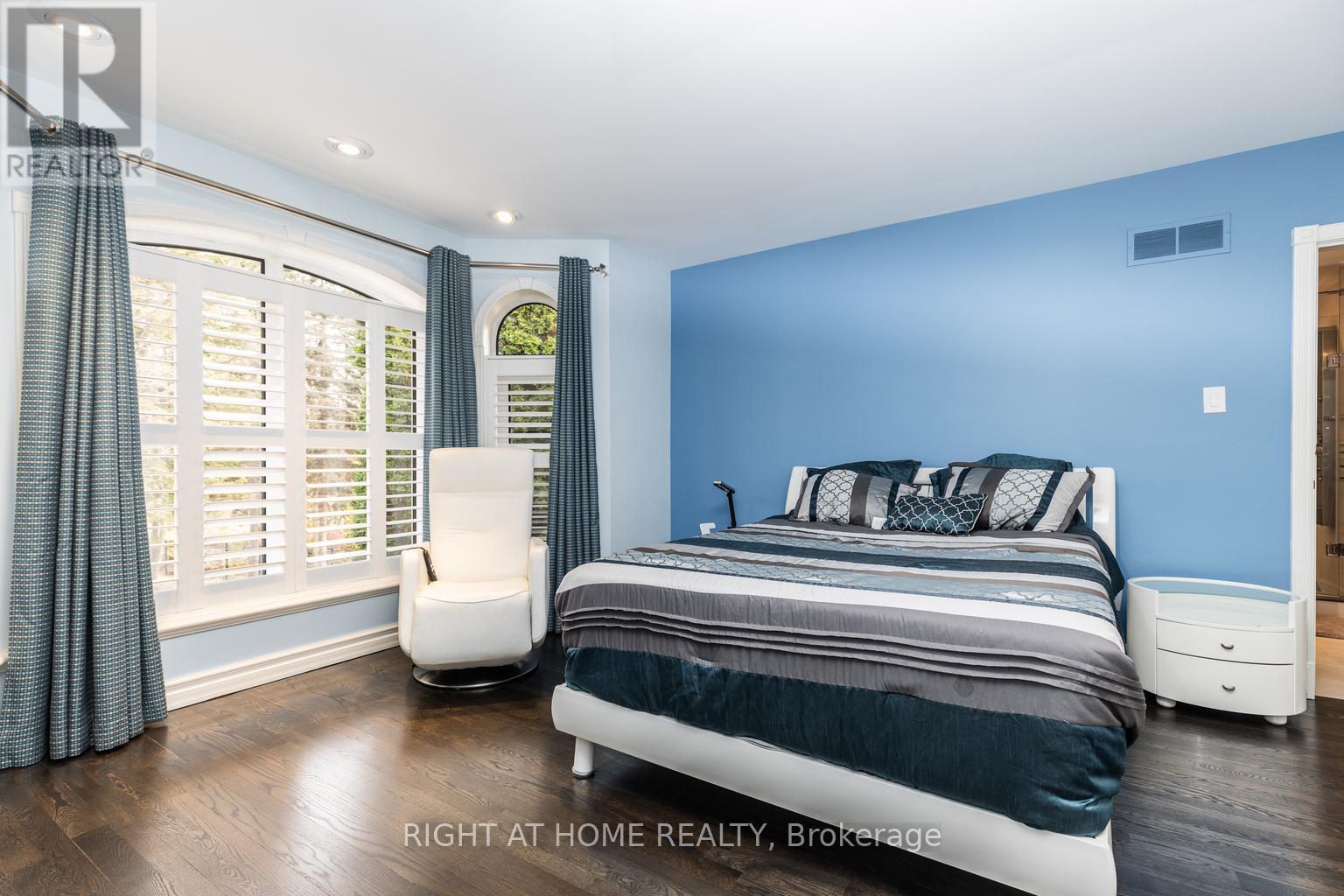 38 SUGARBUSH COURT - 20